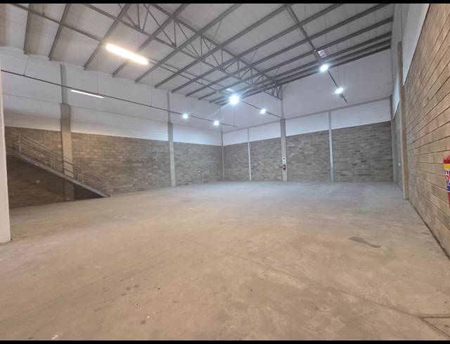 398M² WAREHOUSE TO LET IN MOUNT EDGECOMBE